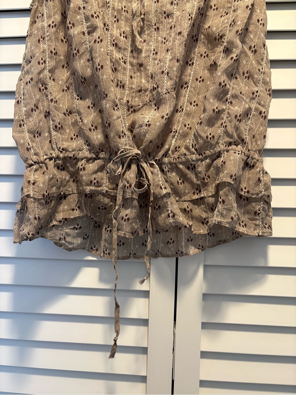 Silk and lace eyelet blouse from Anthropologie - Picture 3 of 7